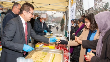 S.Ü’de Üç Ayların Coşkusu: Öğrencilere "Şivlilik" İkramı